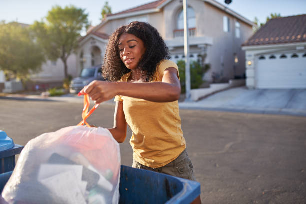 Best Junk Hauling Services  in Davenport, FL